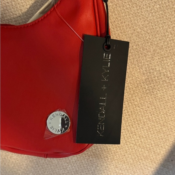 Kendall & Kylie Vibrant Red Y2K Shoulder Bag - Picture 4 of 10